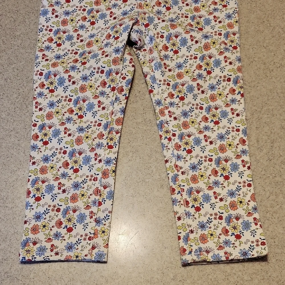 OshKosh B'gosh Floral Jeans SIZE 4